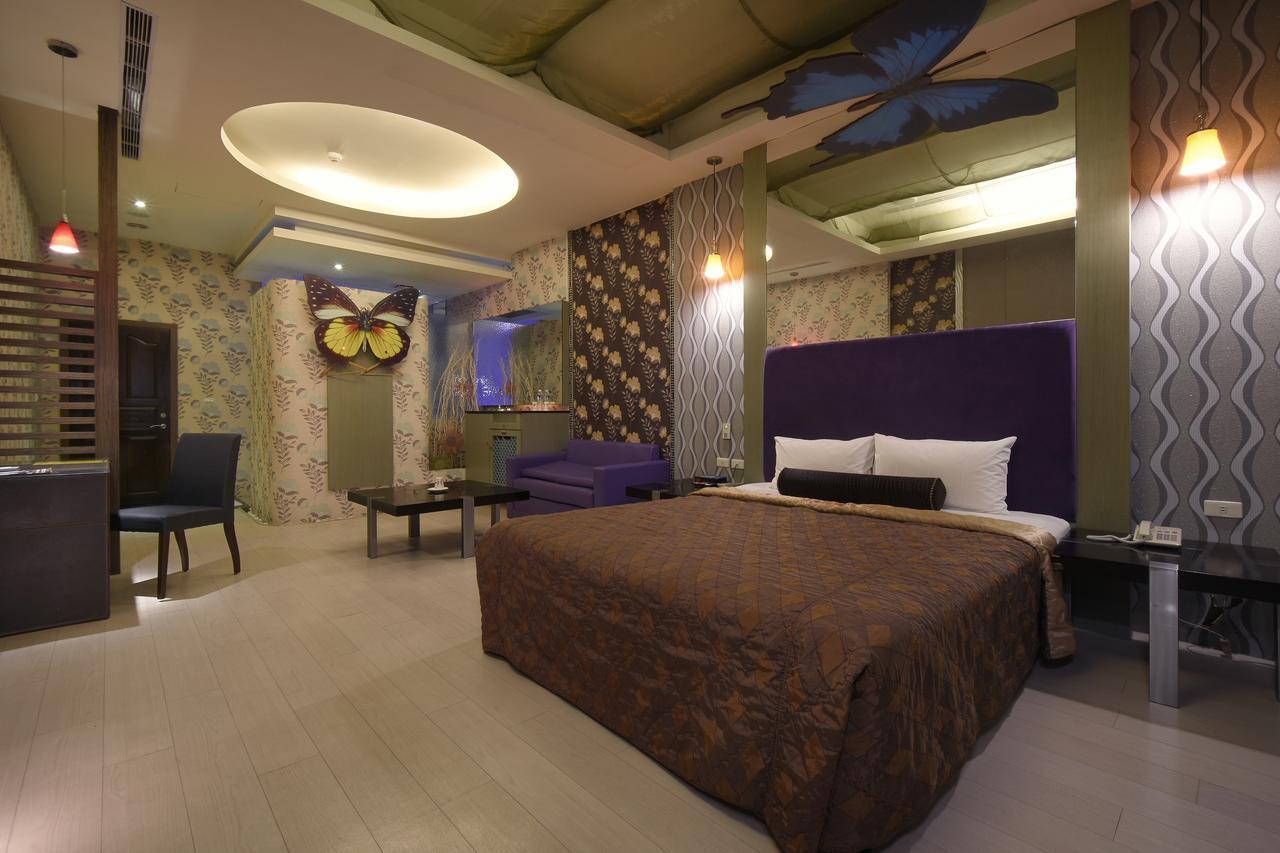 Sun Garden Motel Kaohsiung Exterior photo