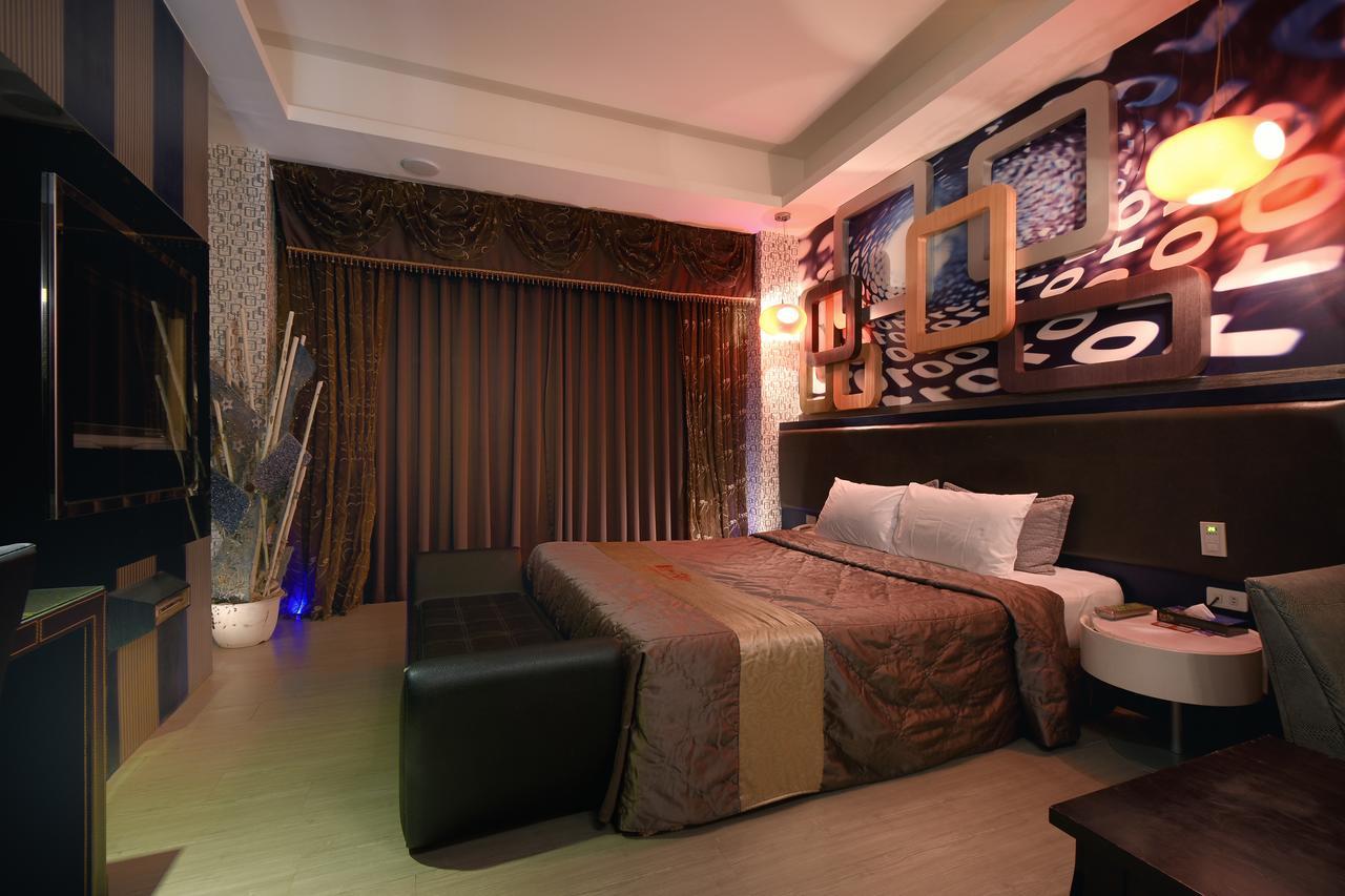 Sun Garden Motel Kaohsiung Exterior photo
